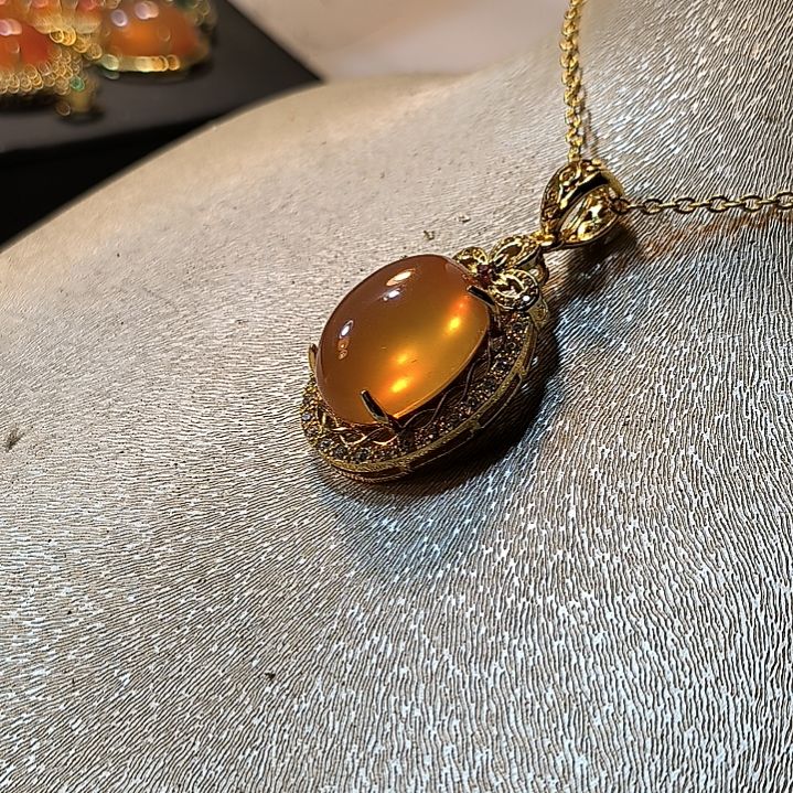 用***3石英岩玉未镶嵌戒面