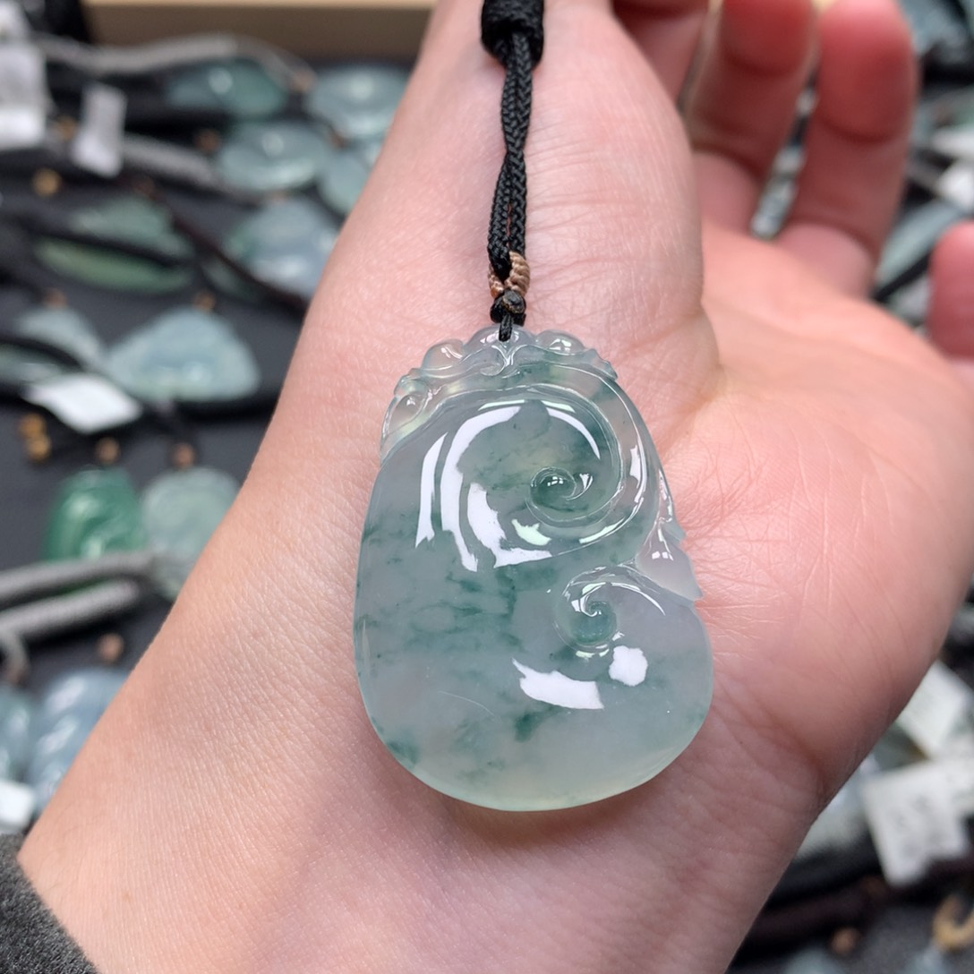 翡翠颈饰未镶嵌?**?00000000000