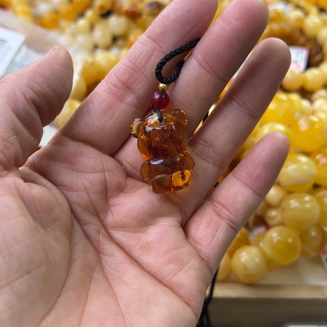 琥珀珠宝奇石未镶嵌