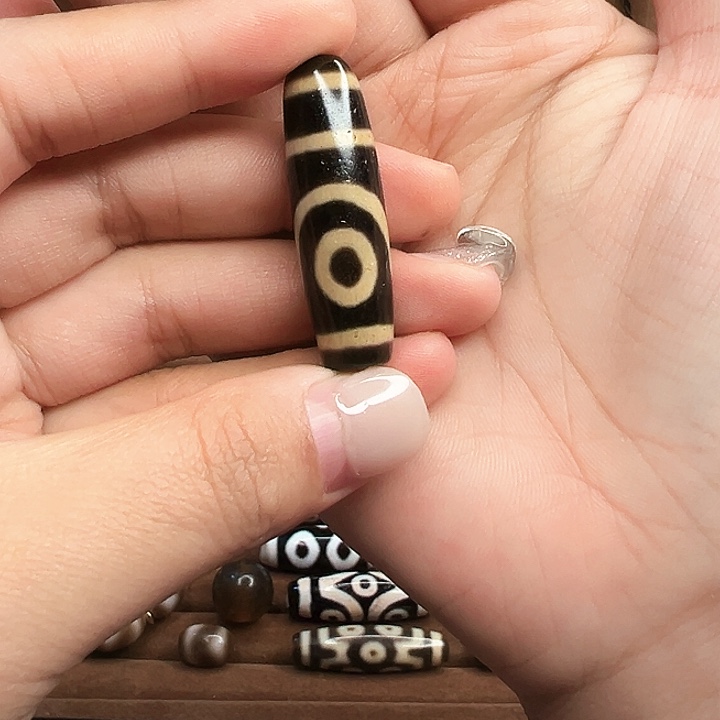 玛瑙/玉髓颈饰未镶嵌摩*轮