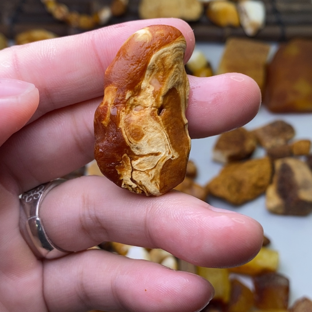 蜡***士定制琥珀天然蜜蜡