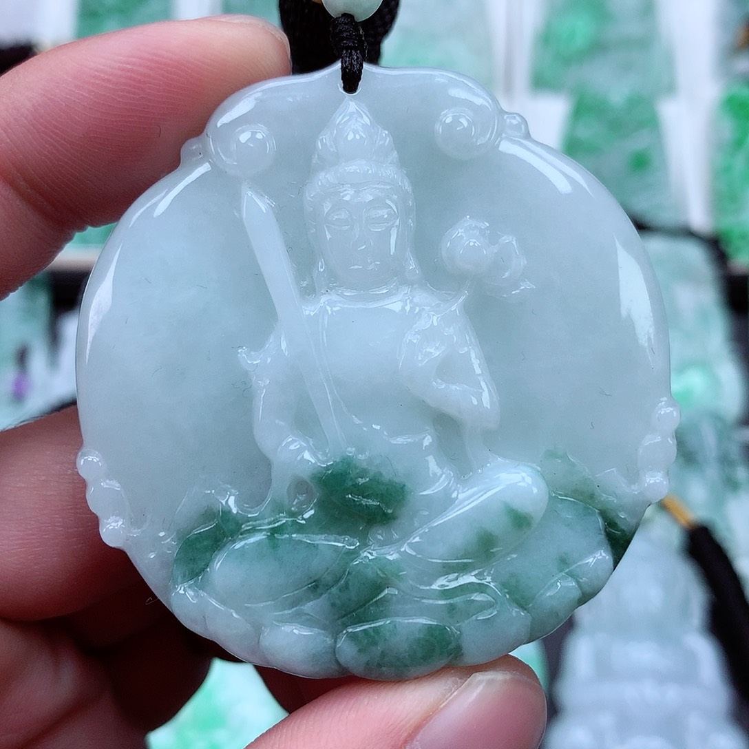 翡翠颈饰未镶嵌翡翠吊坠
