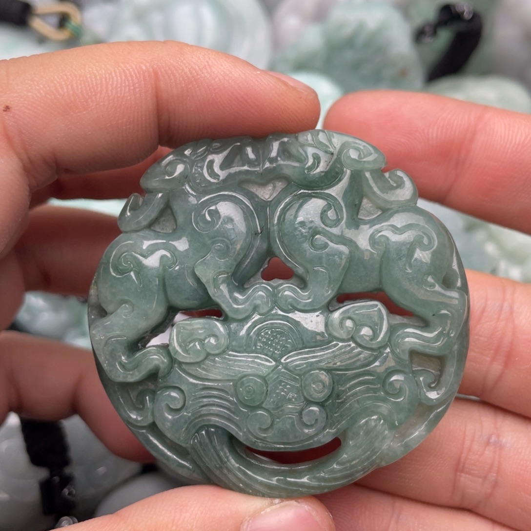 翡翠未镶嵌吊坠(不含链)