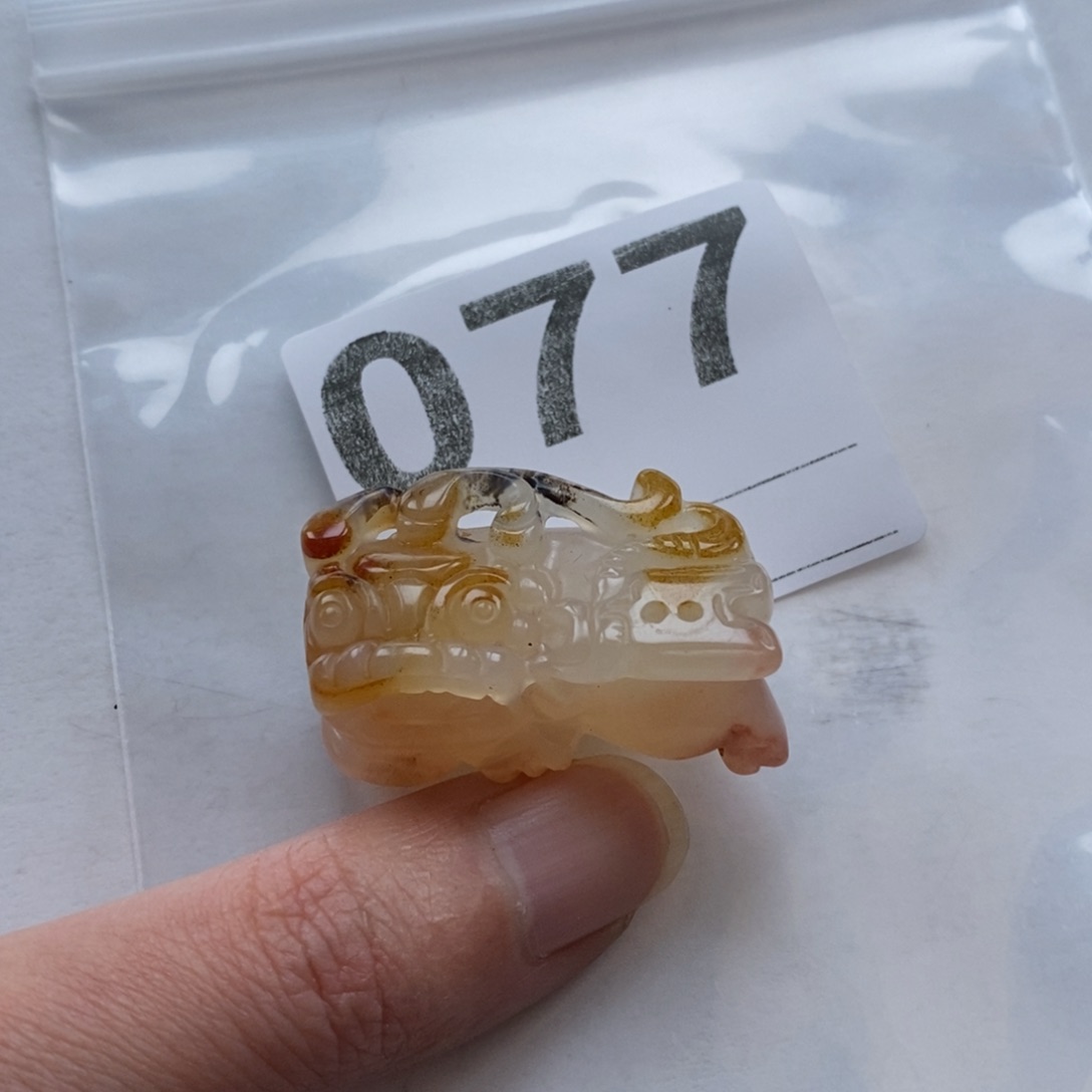 石英质玉（黄龙玉）手镯未镶嵌行***间077貔貅