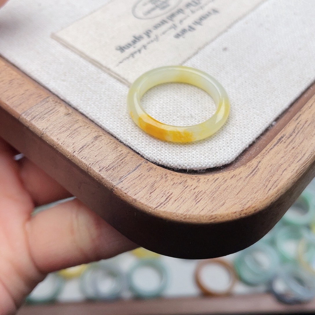 翡翠戒指未镶嵌15 号港 14.15