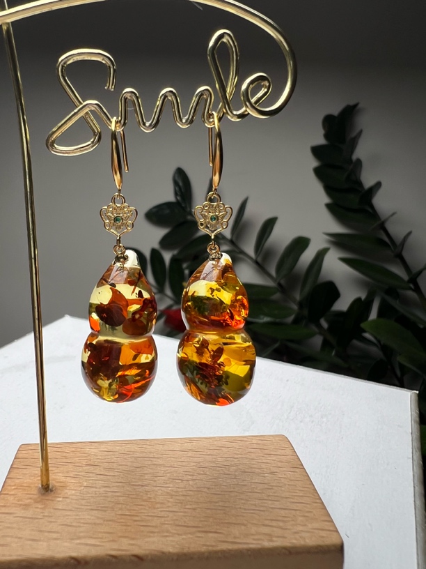 天然波罗的海花珀葫芦镶嵌s925银耳坠大气高级感重量6.8克