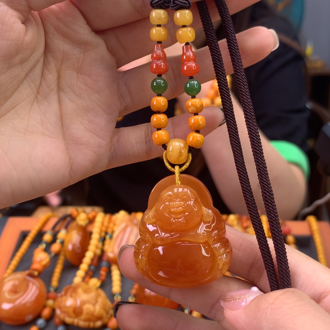 未镶嵌颈饰蜜蜡天然