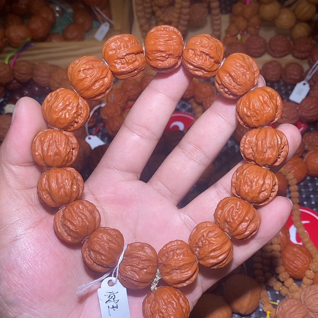 文玩核桃手串树王八棱