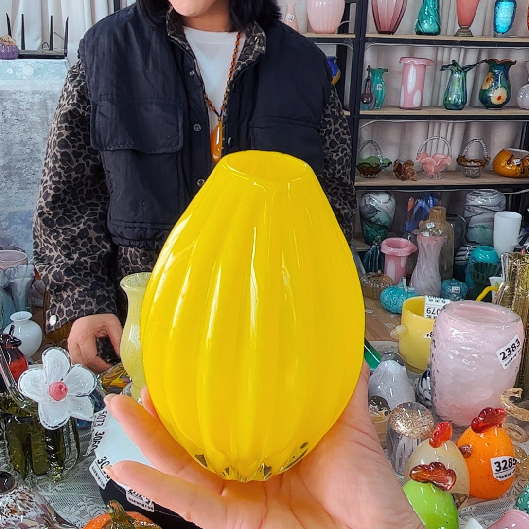 黄瓶 家悦琉璃工艺品不完美