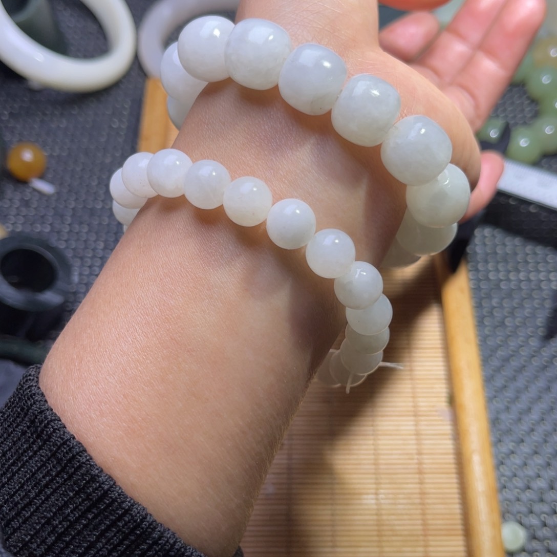 未镶嵌和田玉车挂