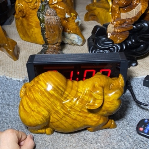 用***8金丝楠猪猪摆件家居