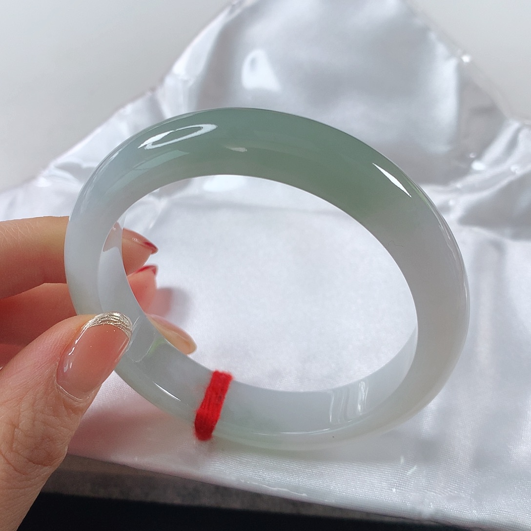 翡翠手镯未镶嵌 正圈 ①④⑥