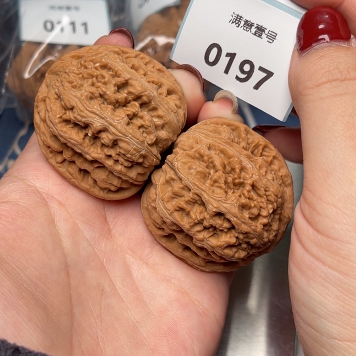 文玩核桃把件粗筋44