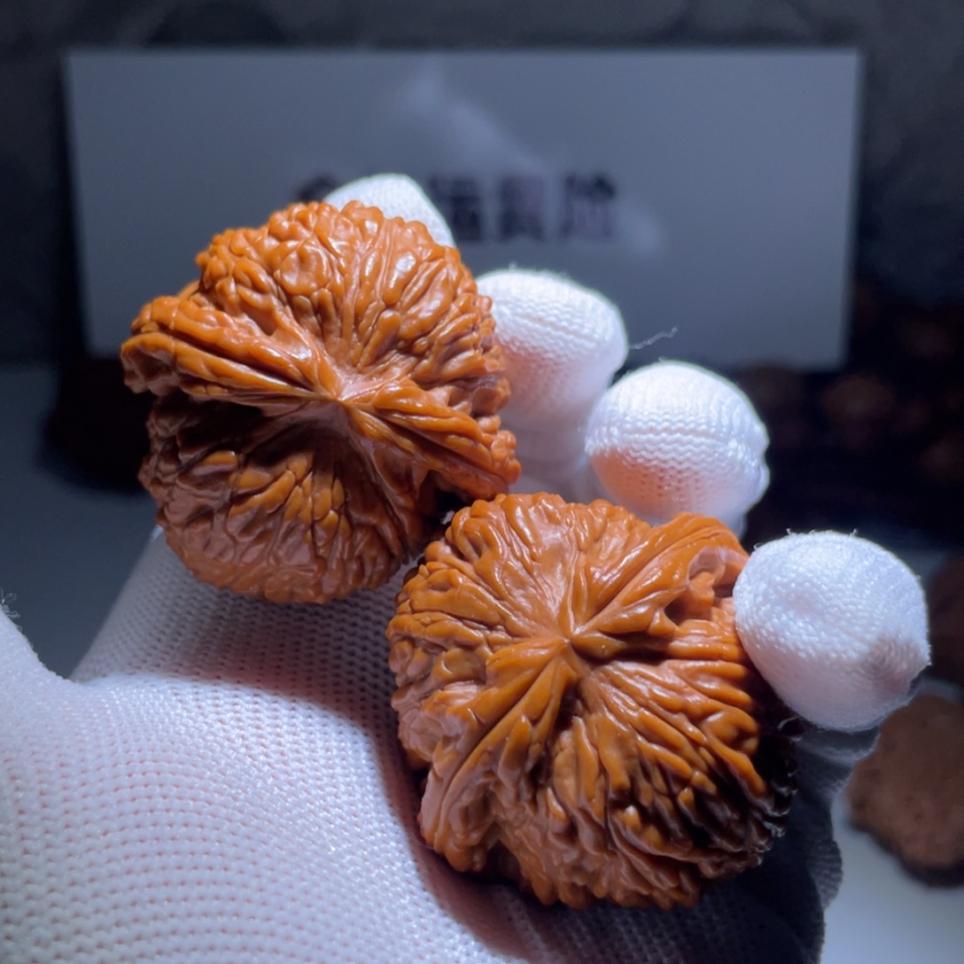 文玩核桃吊坠12号41加球白