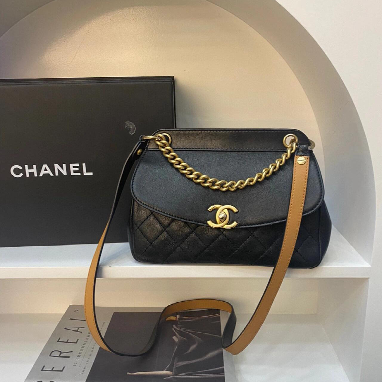 95新 Chanel/香奈儿 香奈儿黑金口盖包 斜挎包 25030112-09