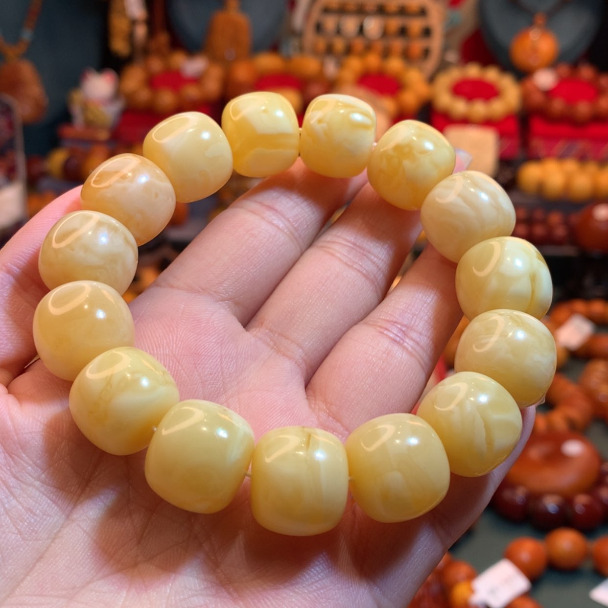 【闪购商品】蜜蜡手串未镶嵌刘****词蜜蜡手串