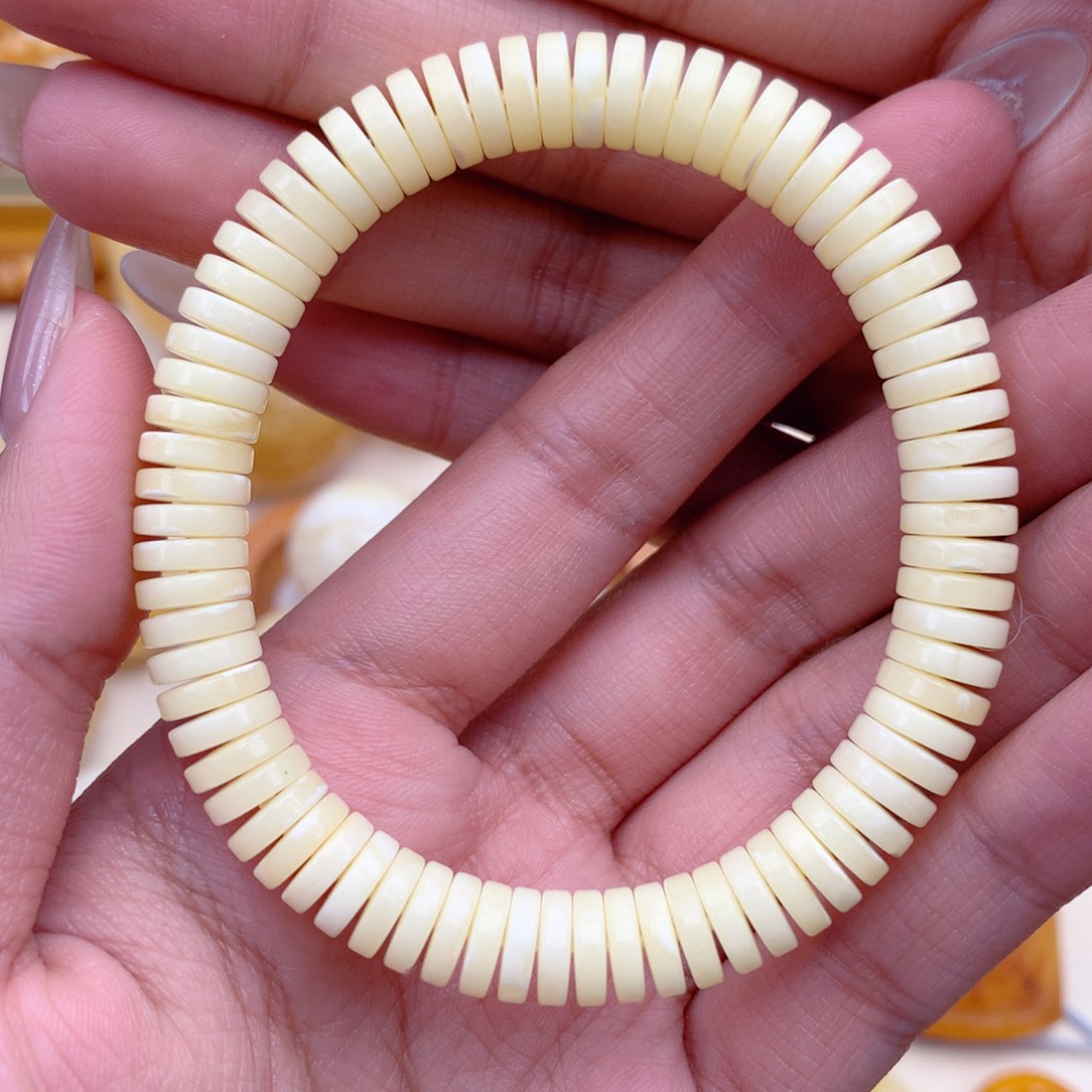 琥珀未镶嵌珠宝奇石8.6