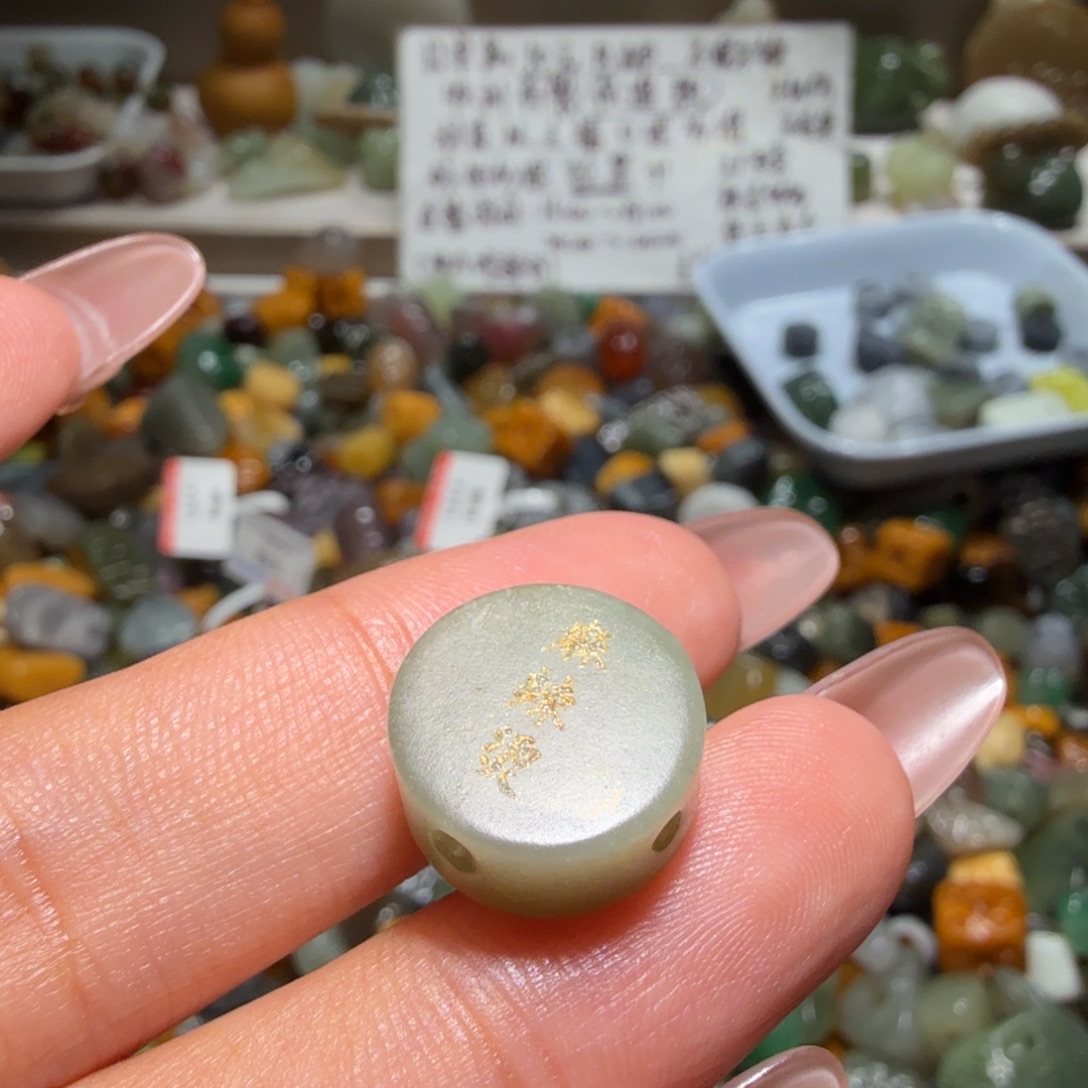 和田玉未镶嵌珠宝奇石