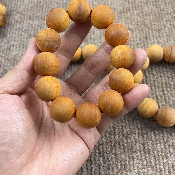 木太行崖柏2.0陈化。。。。