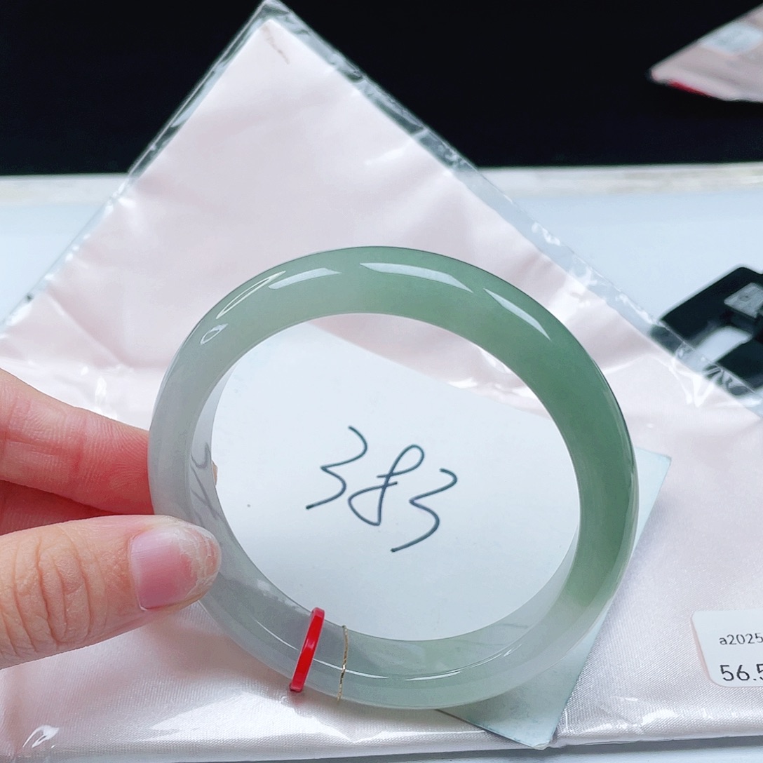 翡翠未镶嵌手镯56+正圈