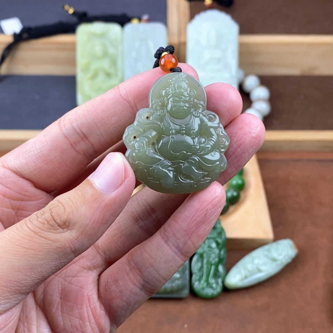 和田玉（糖玉）挂件未镶嵌