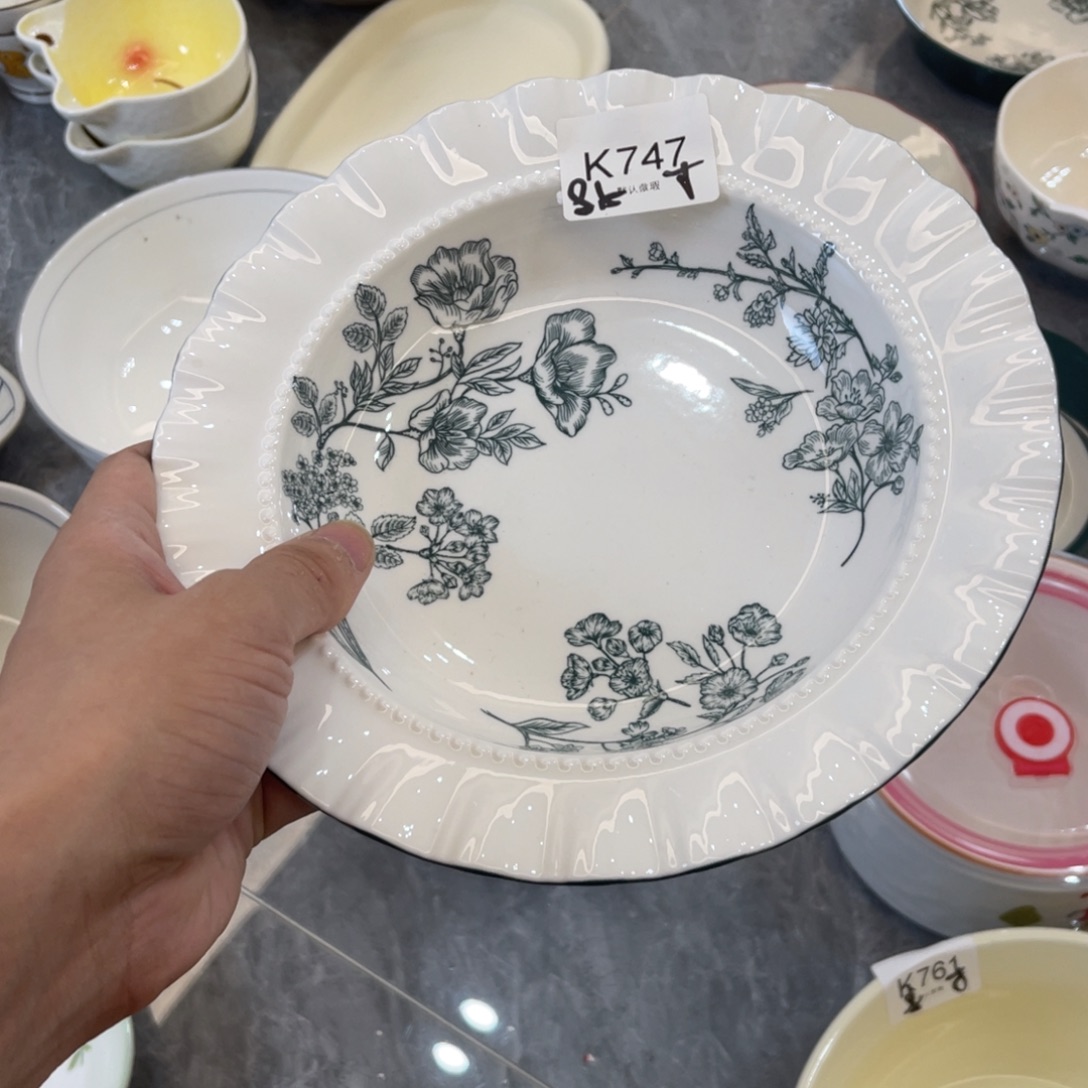 陶瓷微瑕餐具介意勿拍，满18飞！ 