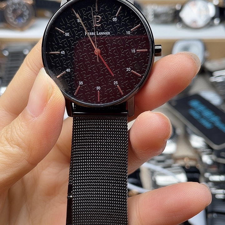 吴***来39表盘，石英表，1只