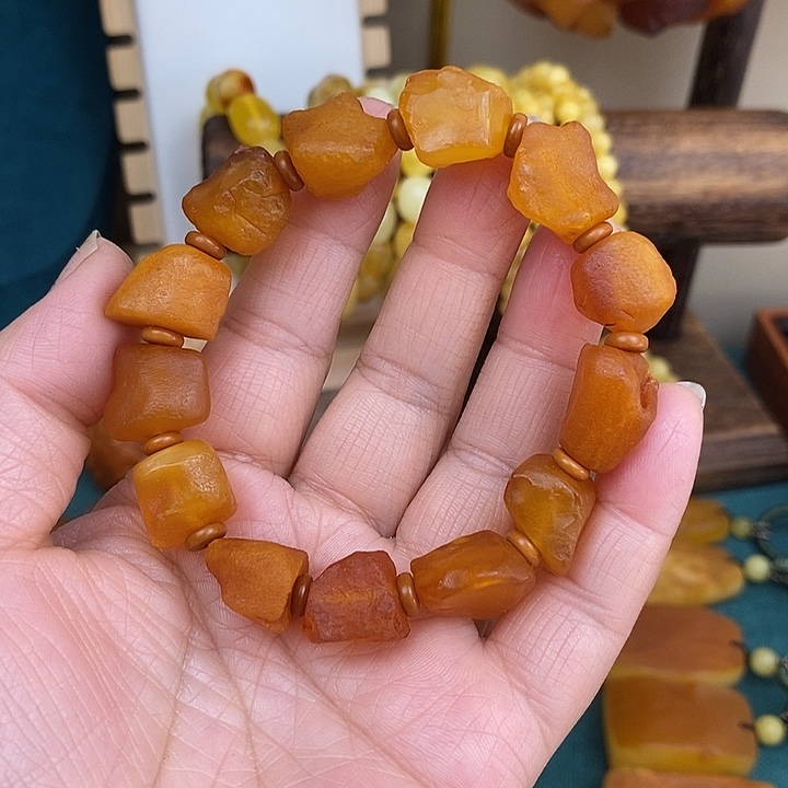 ˘***˘蜜蜡未镶嵌颈饰手串