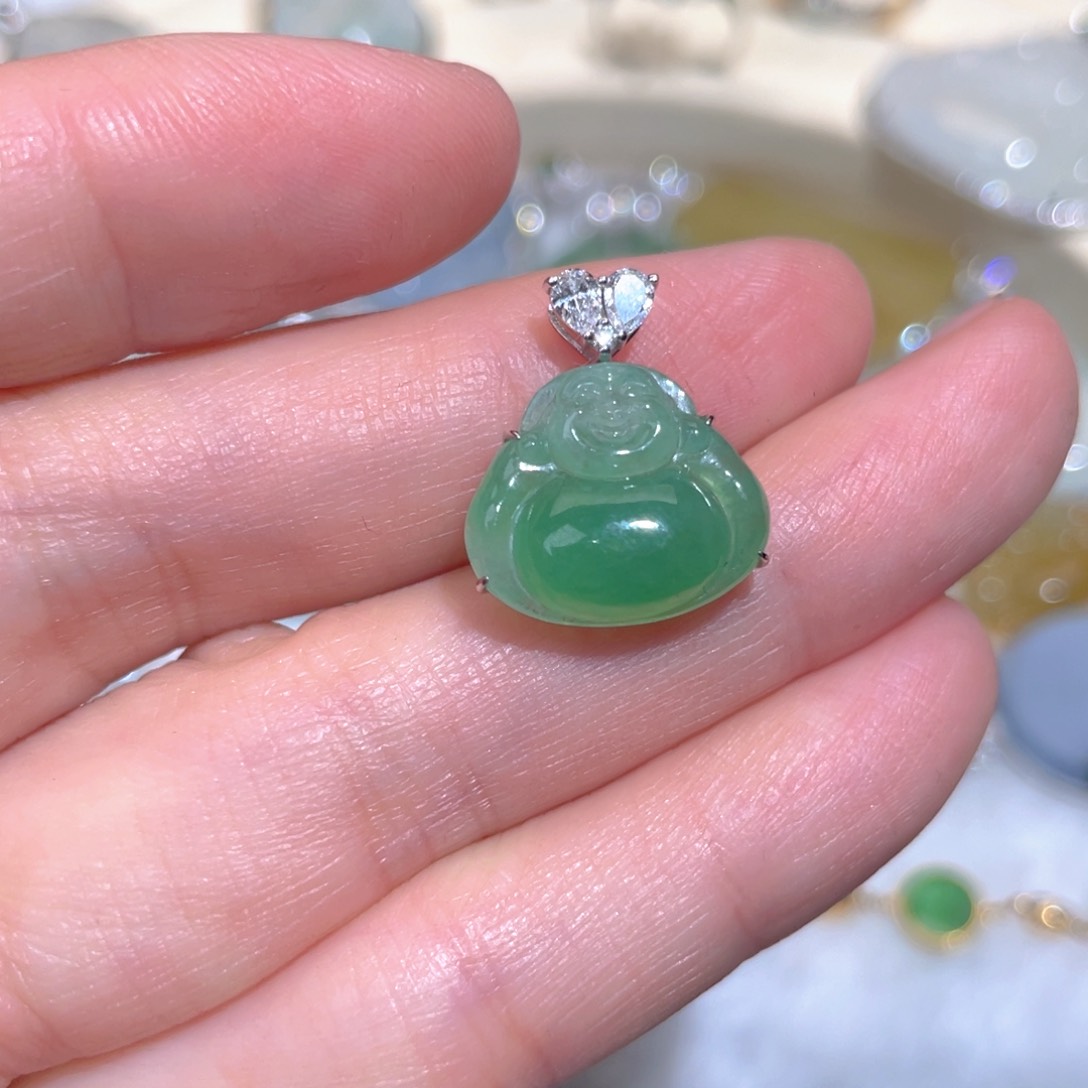 翡翠颈饰18K金镶嵌翡翠