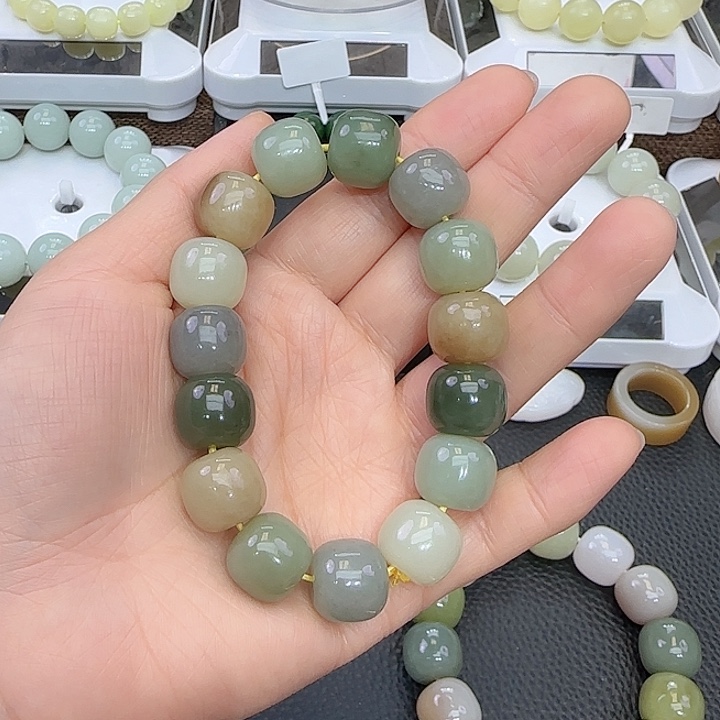 和田玉手串未镶嵌飞*