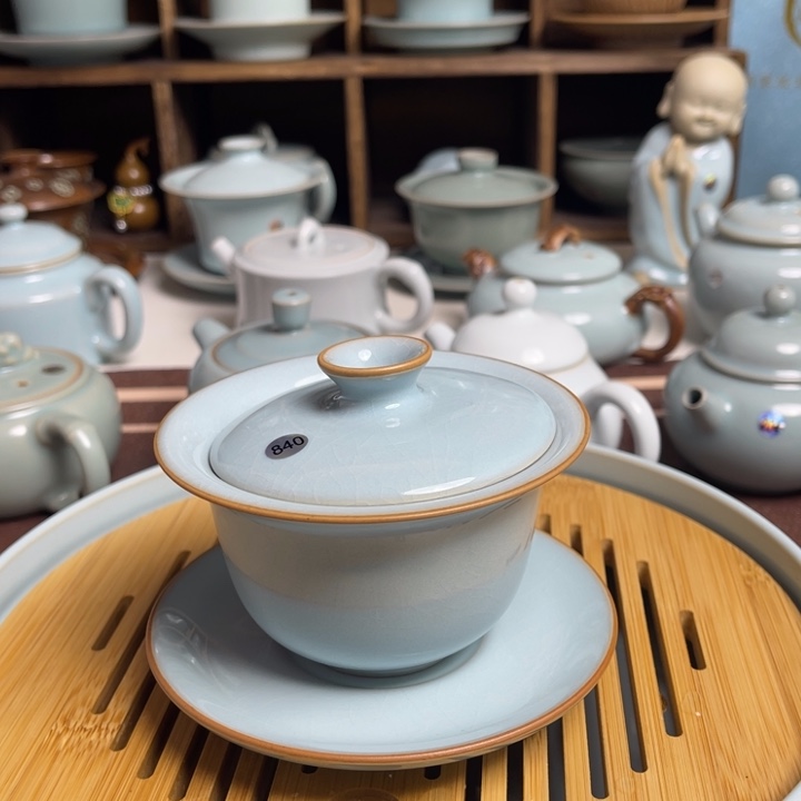 汝州原矿原釉微瑕盖碗