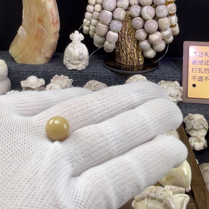 七***嘻皮质非金属配饰鹿角雕刻一个