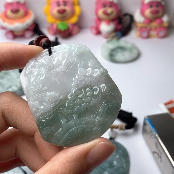 翡翠未镶嵌颈饰翡翠