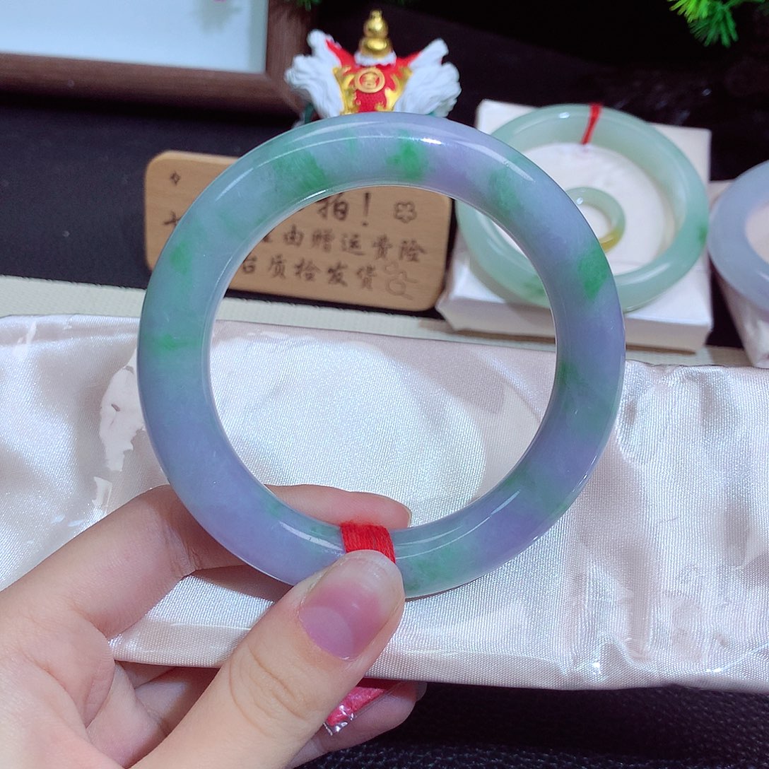 翡翠未镶嵌手镯584