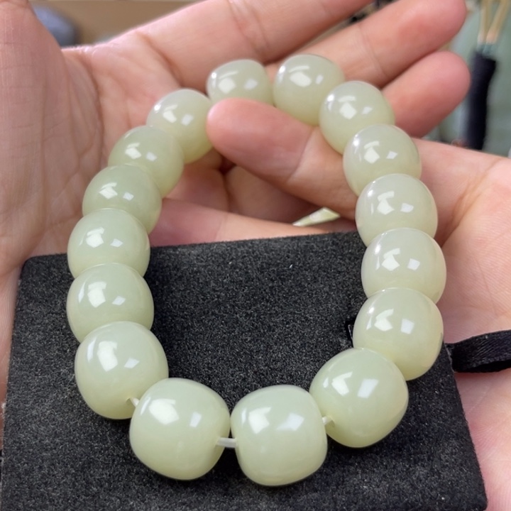 手串未镶嵌和田玉e**哥