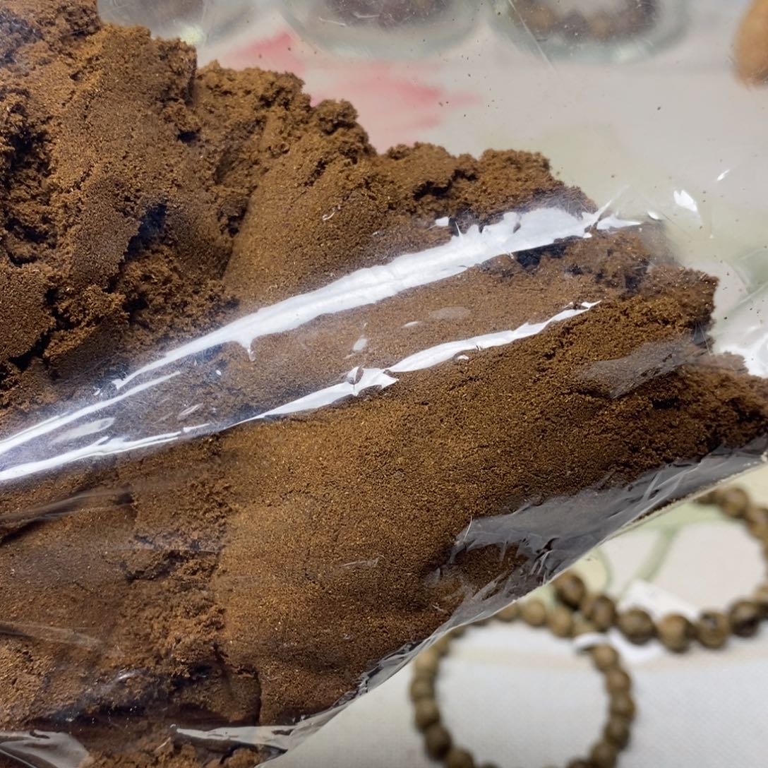 沉香碎屑沉香黑油糖结沉水 100克