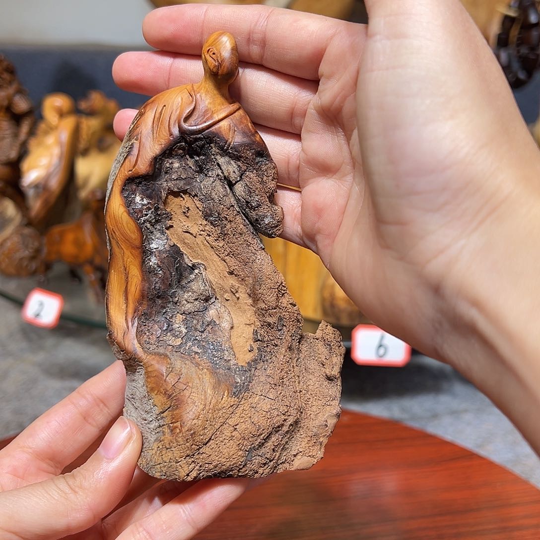 柏木（崖柏）山*滩崖柏木手把件摆件