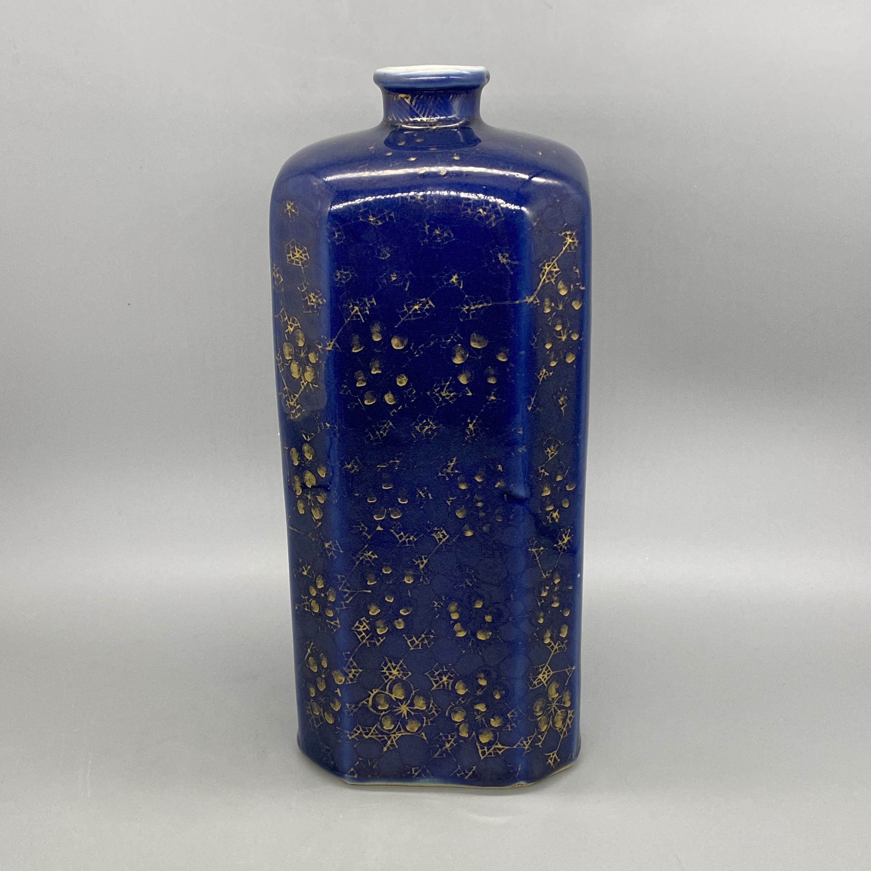 32501144*清乾隆祭兰描金梅花纹八方梅瓶/瓷器三