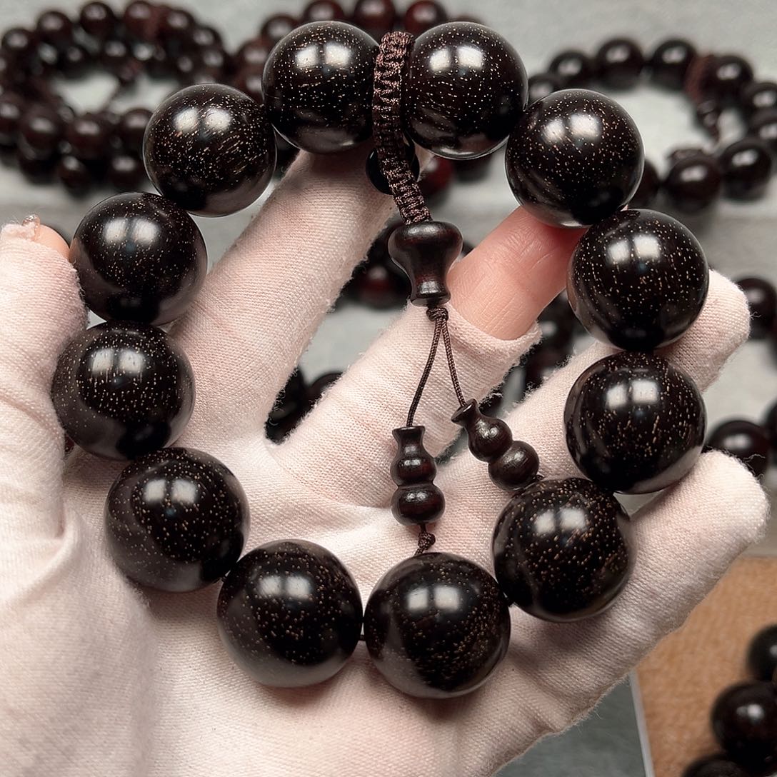 檀香紫檀（小叶紫檀）岩****选