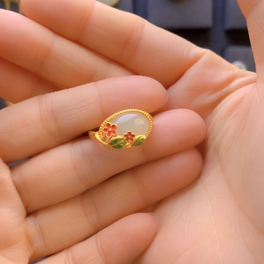 和田玉戒指银S925镀金镶嵌