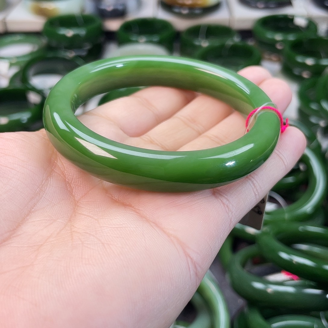 和田玉（碧玉）手镯未镶嵌