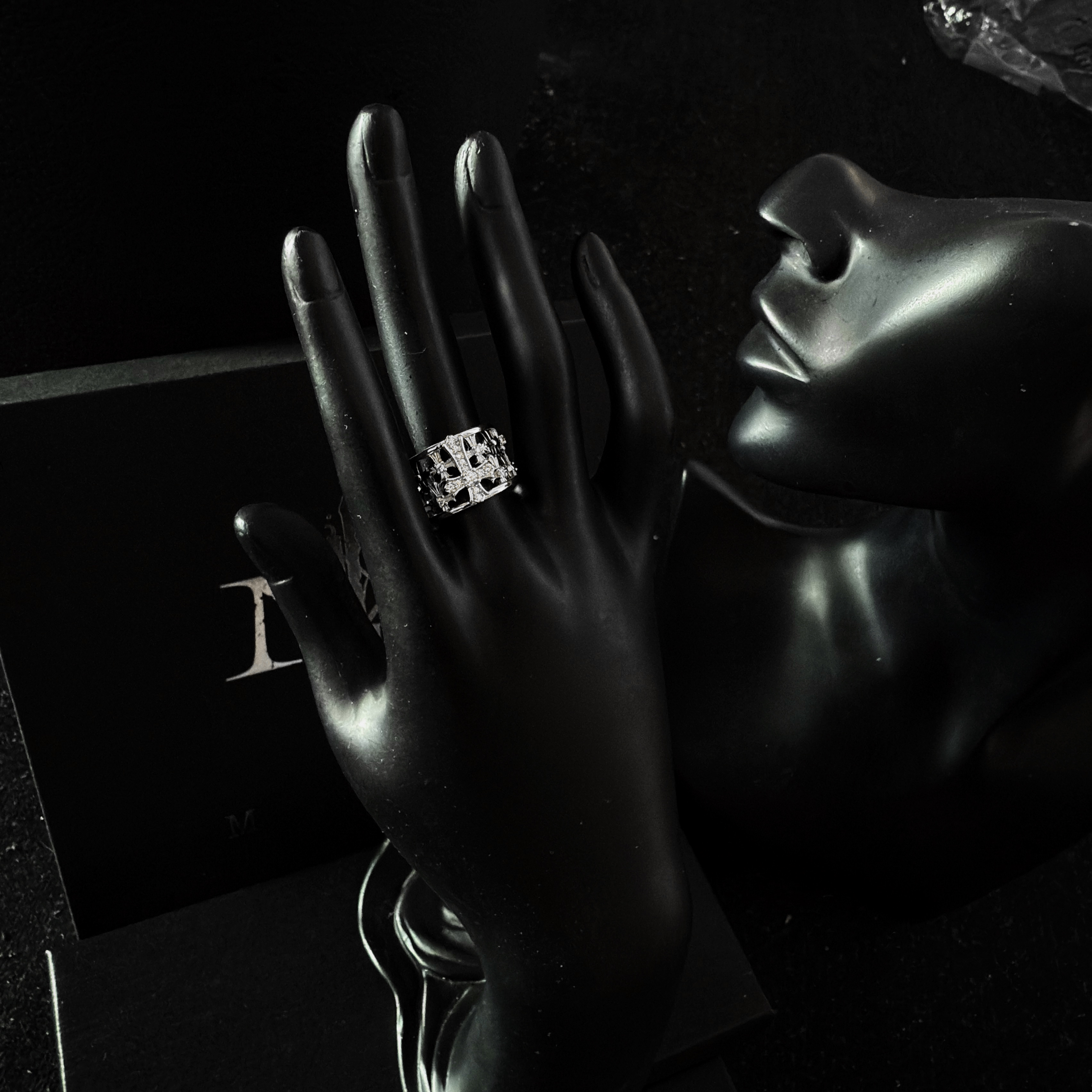 铜合金锆石戒指 MKY克罗开口可调节戒指小众男嘻哈满钻个性指环