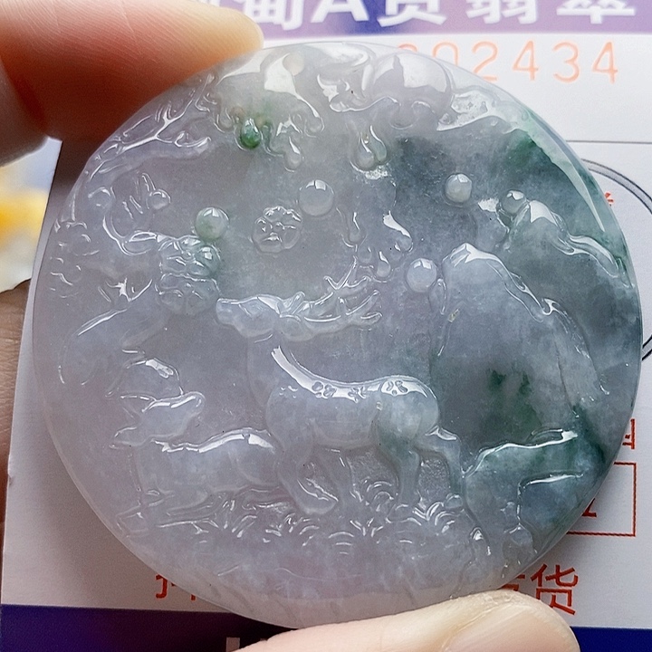 吊坠(不含链)未镶嵌翡翠