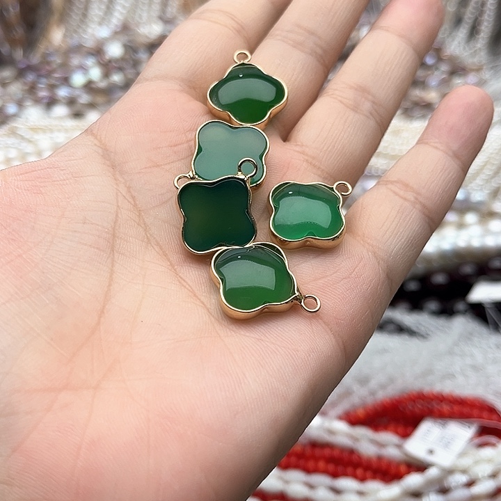 未镶嵌玛瑙/玉髓珠宝半成品2个18mm左右绿玛瑙吊坠