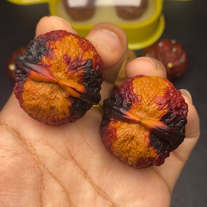 文玩核桃吊坠36尺蛇皮球