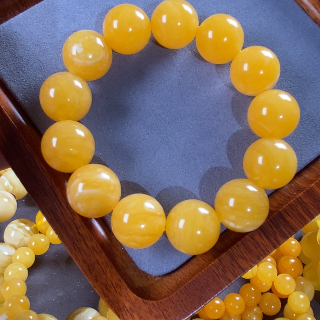 琥珀裸石未镶嵌17mm同料焦皮手串