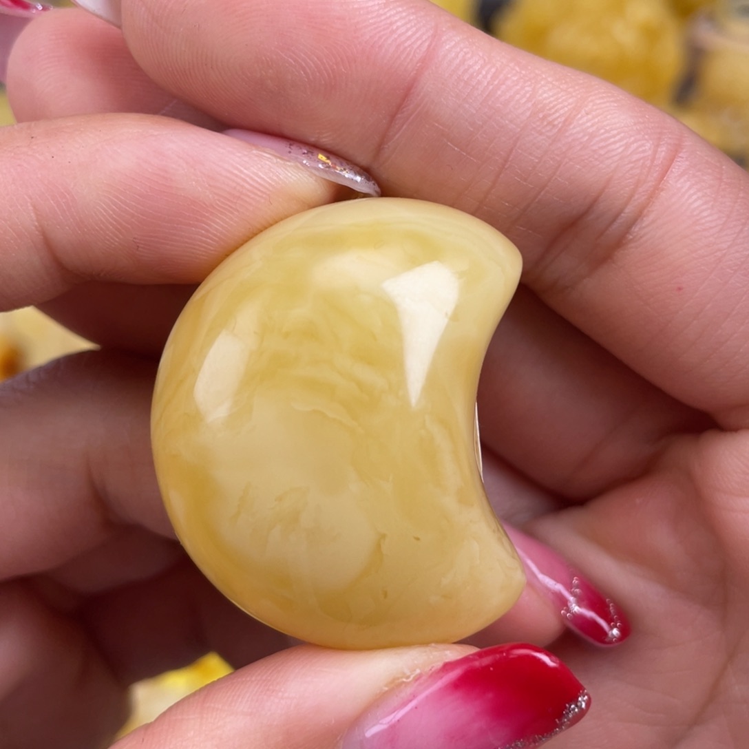 琥珀裸石未镶嵌蜜蜡