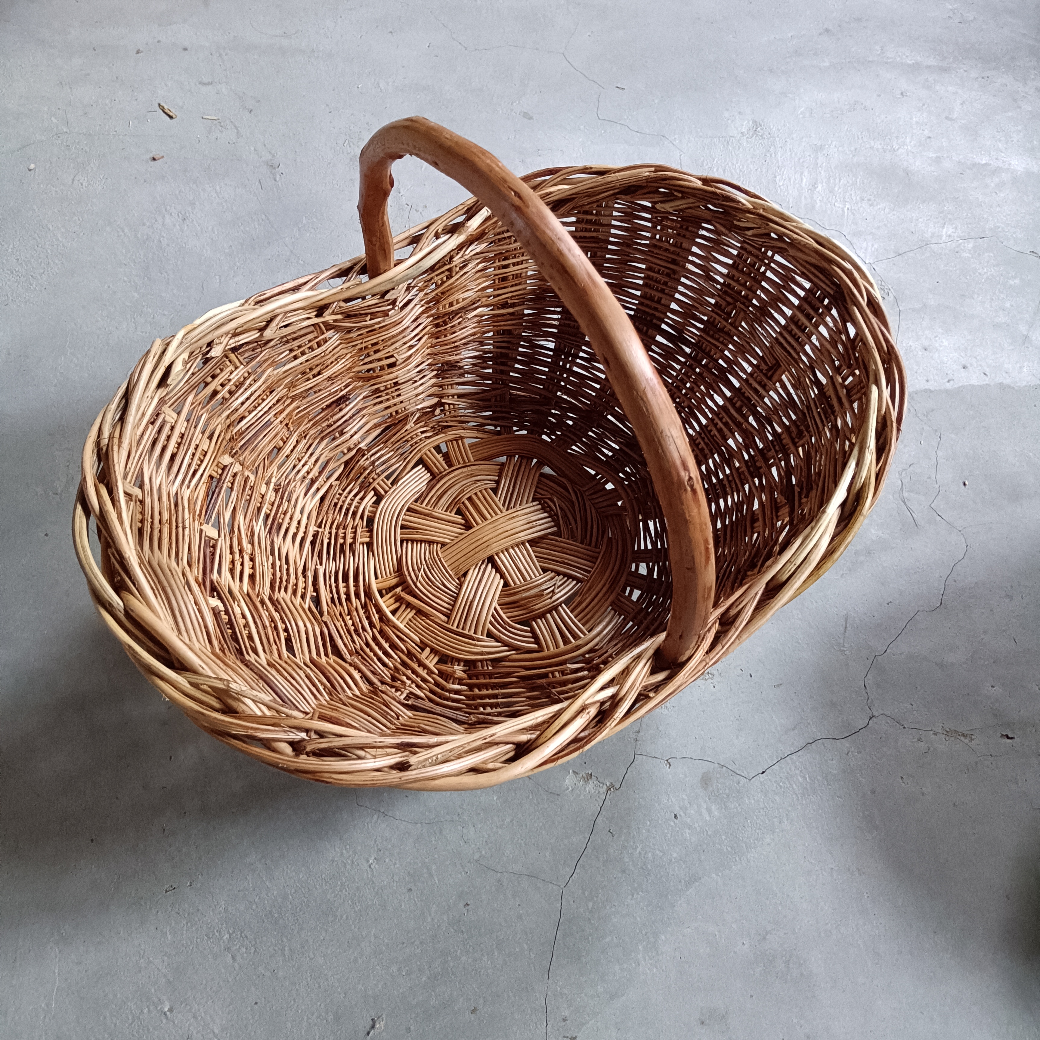 农村手工丑篮结实抗造桃柳做少许残留皮屑炸条介意勿拍默认瑕疵