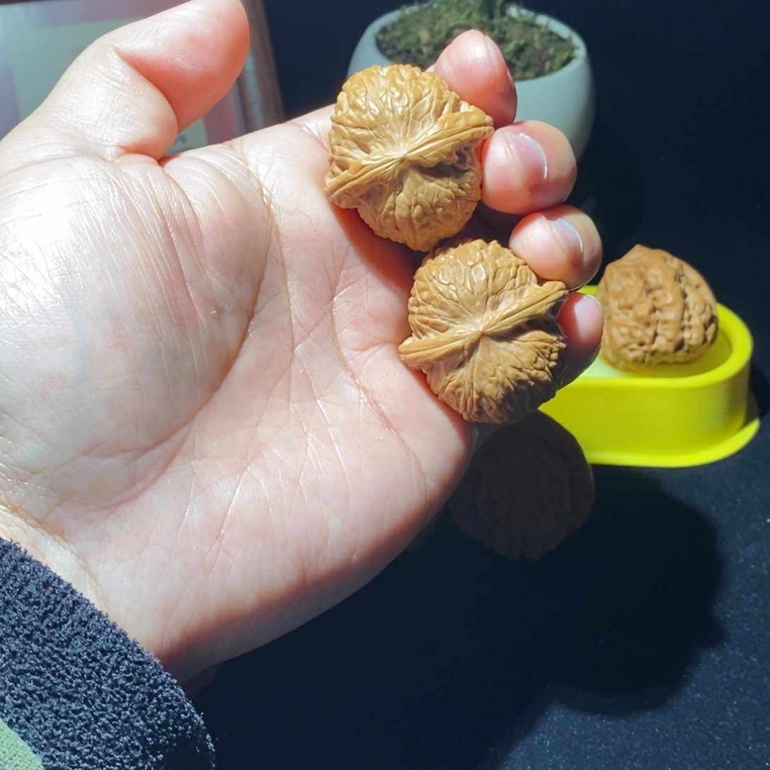 文玩核桃吊坠乾隆磨盘