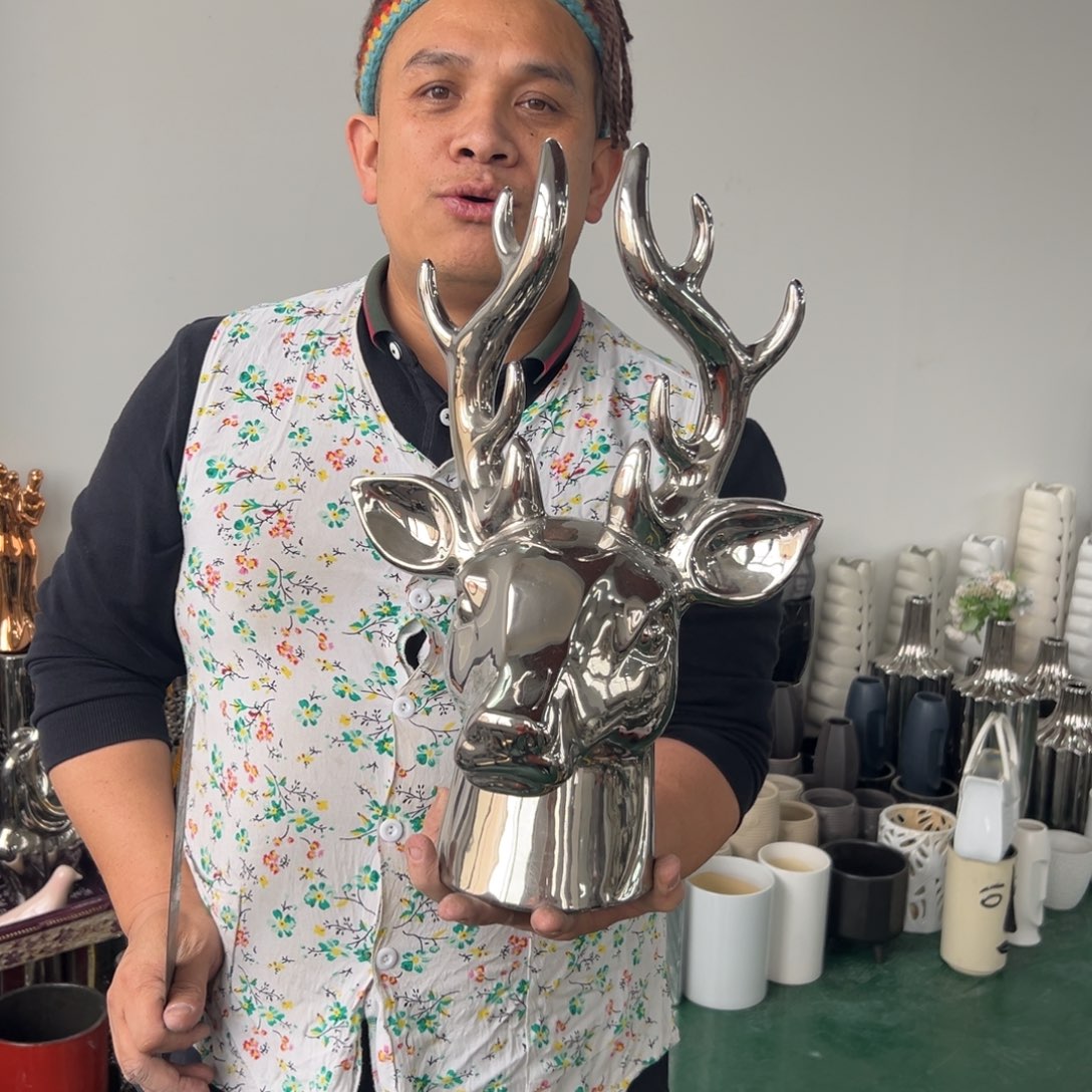 摆件3 号高中低温陶瓷瓶（部分微瑕）